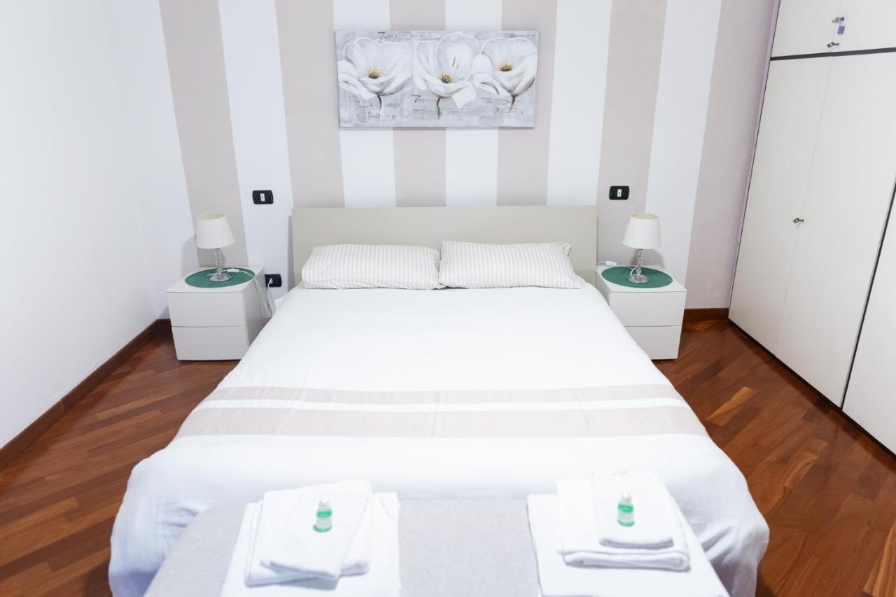 Ferienwohnung Sweet House Corso Genova Mailand Exterior foto